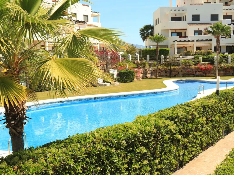 Luxury Sea-View Townhouse for Sale or Rent in Estepona | Sunset Resina Golf, Costa del Sol