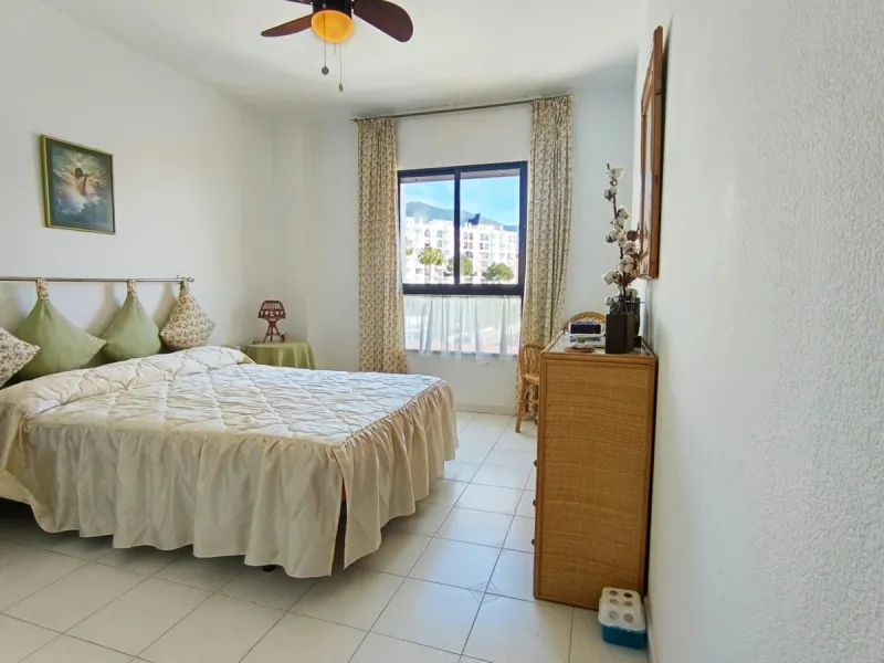 Fantastic 2-bedroom, 2-bathroom apartment located in a superb beachfront complex.