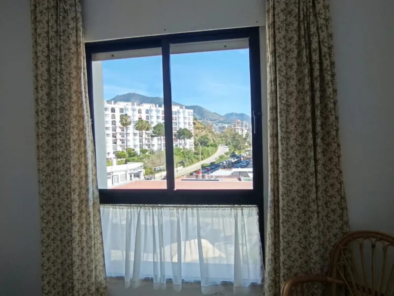 Fantastic 2-bedroom, 2-bathroom apartment located in a superb beachfront complex.