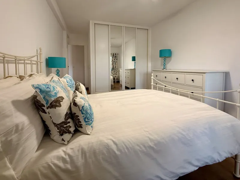 Apartment - Ground Floor Apartment в продаже в Marbella, Málaga. В доме 2 спален и 2 ванных комнат. Площадь дома 120 м²