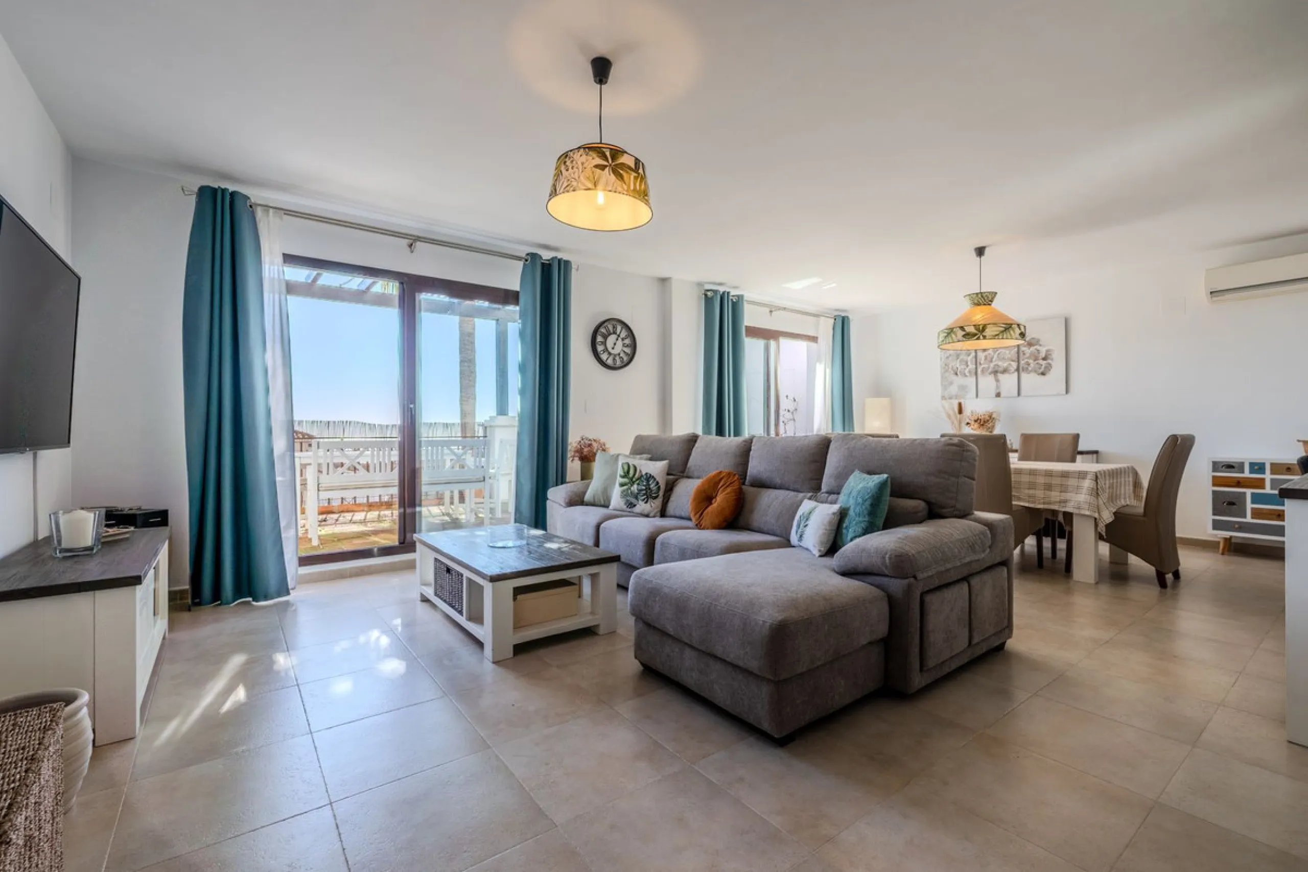 DUPLEX PENTHOUSE WITH PANORAMIC SEA VIEWS IN LOS ALTOS DE LOS MONTEROS