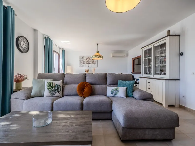DUPLEX PENTHOUSE WITH PANORAMIC SEA VIEWS IN LOS ALTOS DE LOS MONTEROS