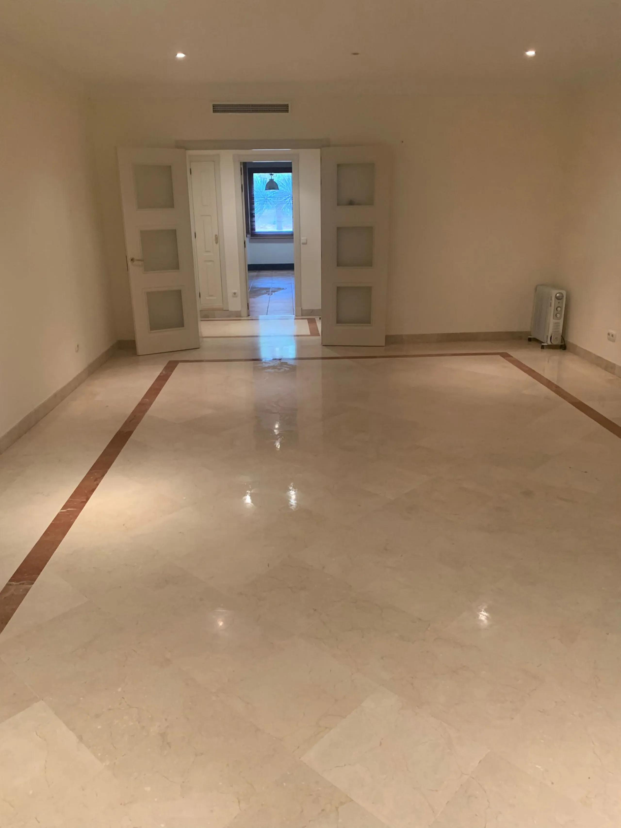 Located within the exclusive Gran Bahía Marbella development, this spacious ground-floor apartment offers refined coastal living just steps from the beach.