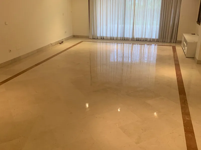 Located within the exclusive Gran Bahía Marbella development, this spacious ground-floor apartment offers refined coastal living just steps from the beach.