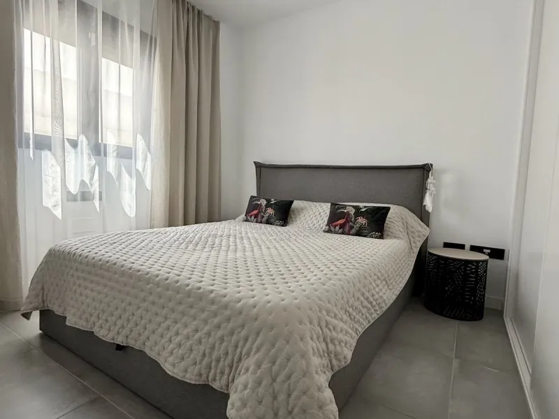 Modern 2-Bedroom Apartment