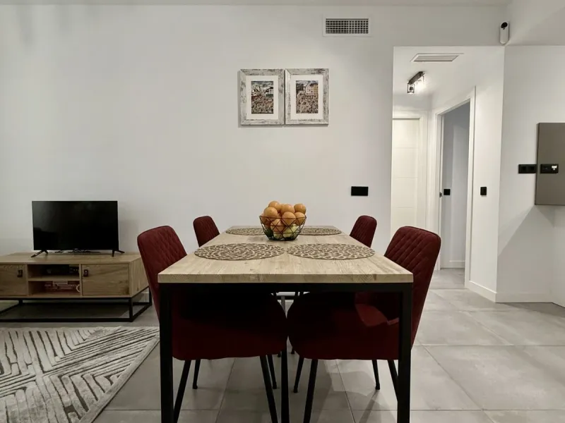 Modern 2-Bedroom Apartment