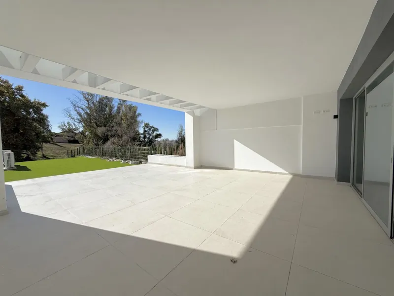This stunning semi-detached house is located in the exclusive  community in Guadalmina Alta Marbella, just minutes from San Pedro de Alcántara. With a private communal pool and gym, Treetops offers privacy, security, and a privileged setting near the Guad