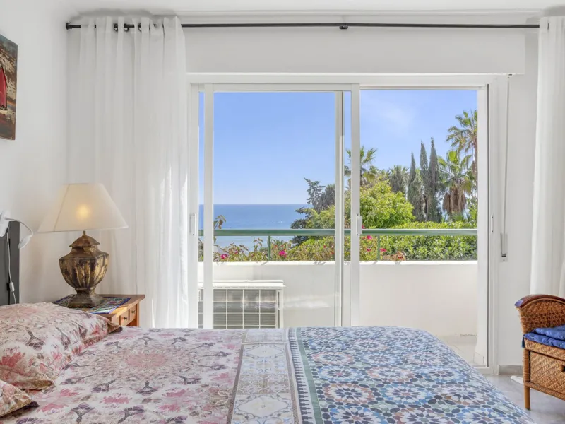 Frontline Beach Townhouse – Bahia Doncella, Estepona West