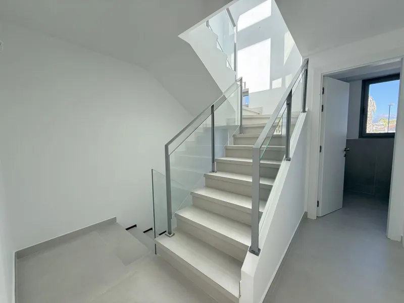 This stunning semi-detached house is located in the exclusive  community in Guadalmina Alta Marbella, just minutes from San Pedro de Alcántara. With a private communal pool and gym, Treetops offers privacy, security, and a privileged setting near the Guad