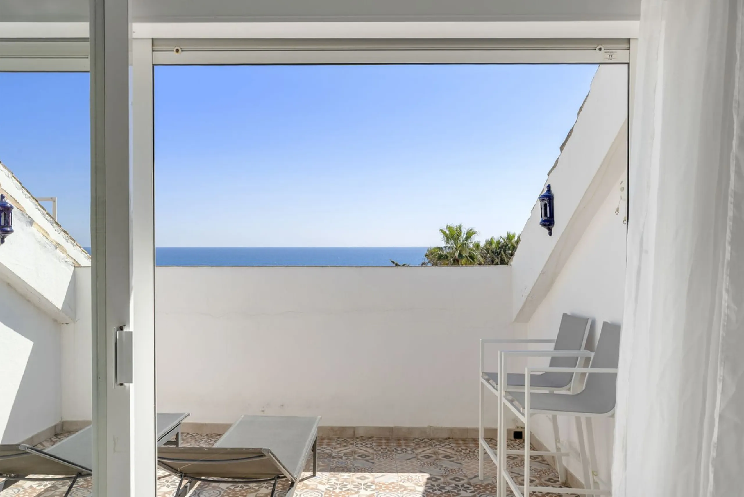 Frontline Beach Townhouse – Bahia Doncella, Estepona West