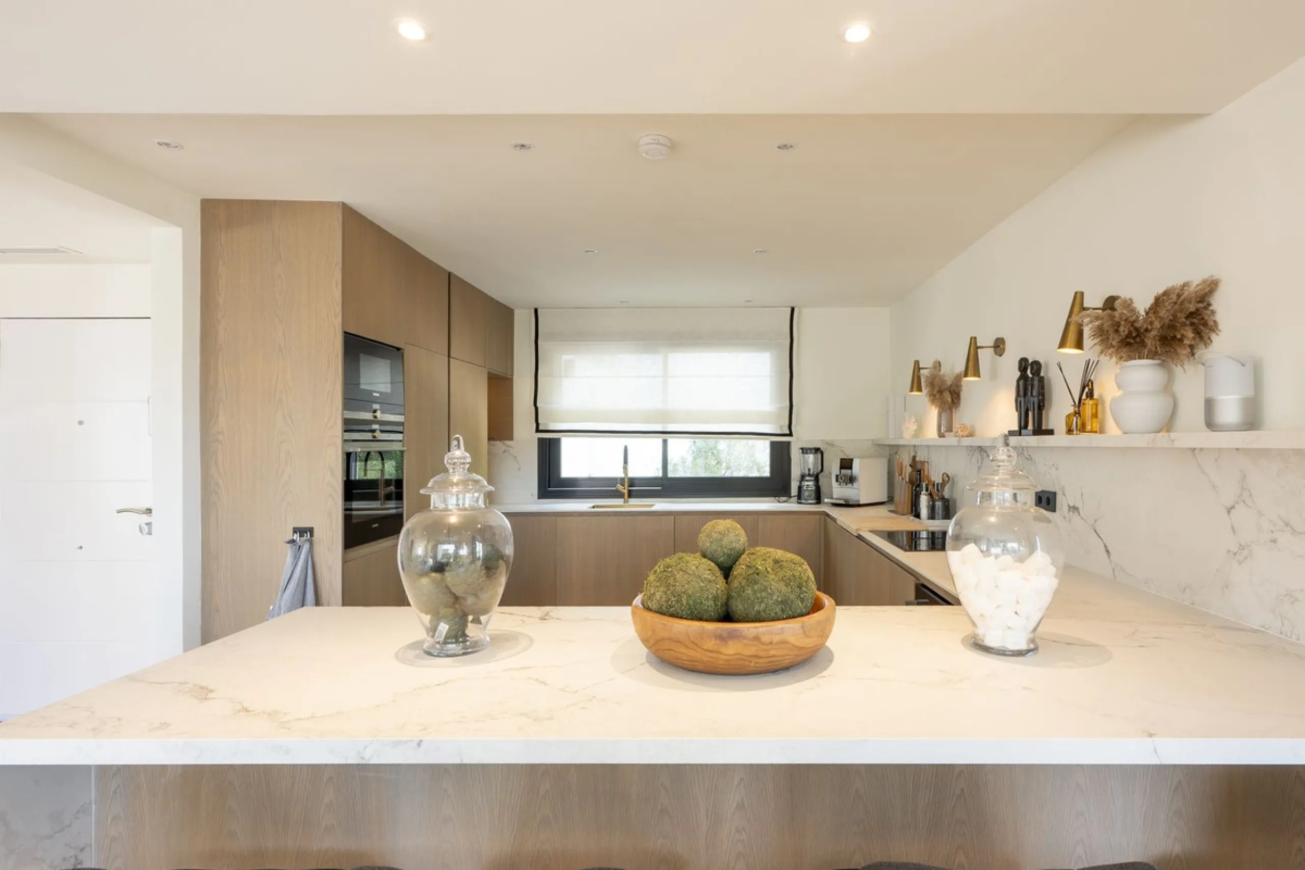 Elegant Penthouse Living in Puerto del Almendro, Benahavís