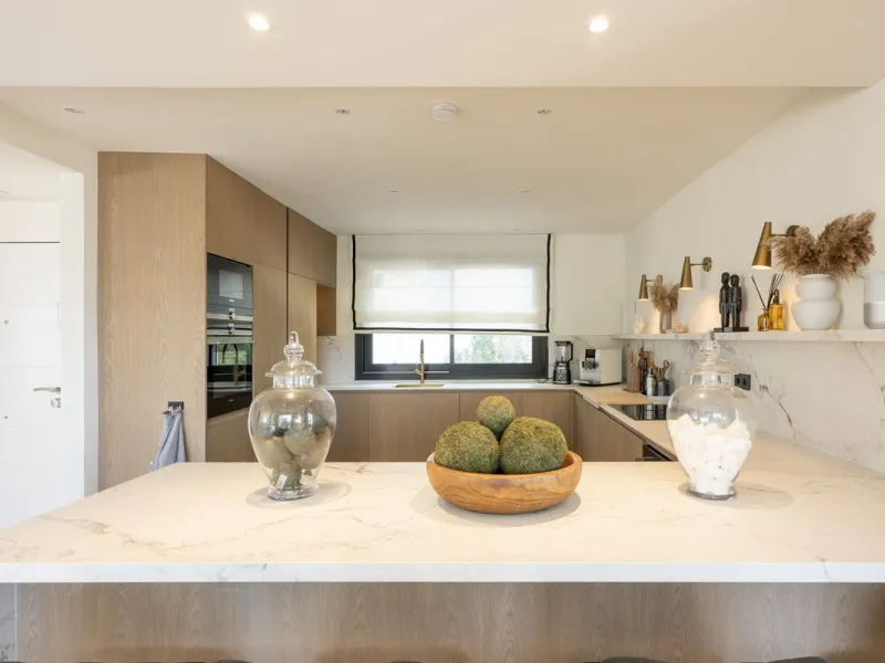 Elegant Penthouse Living in Puerto del Almendro, Benahavís