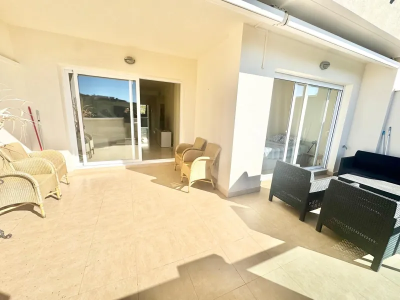 Apartment - Middle Floor Apartment в продаже в Mijas, Málaga. В доме 2 спален и 2 ванных комнат. Площадь дома 108 м²