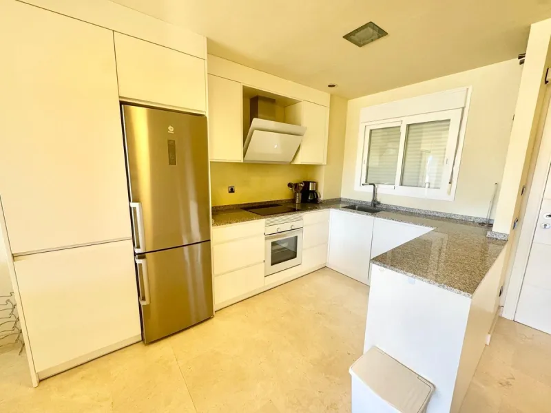 Apartment - Middle Floor Apartment в продаже в Mijas, Málaga. В доме 2 спален и 2 ванных комнат. Площадь дома 108 м²