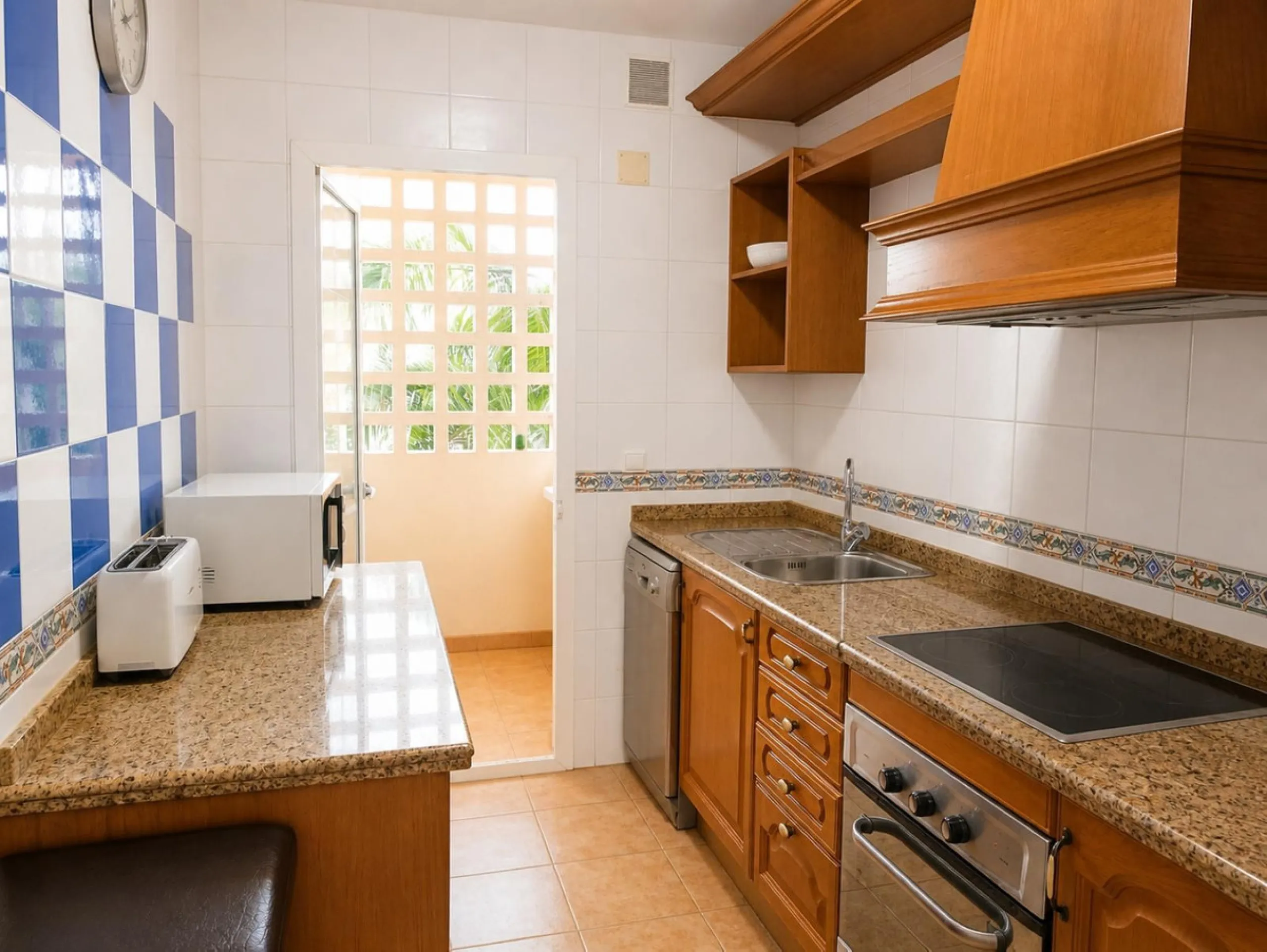 Penthouse with Tourist License in Montemar – 5 Minutes' Walk to the Beach