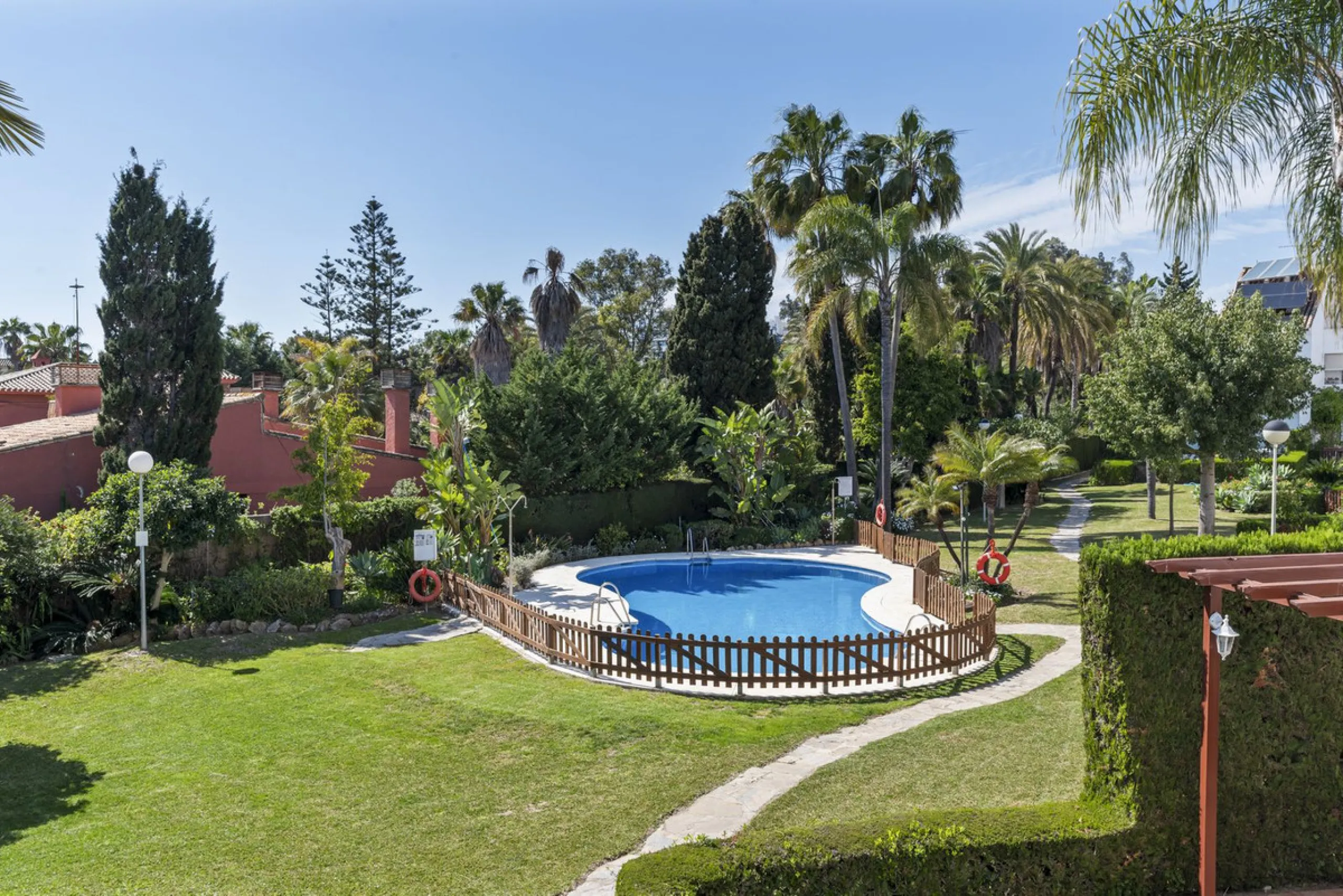 Frontline Beach Townhouse – Bahia Doncella, Estepona West