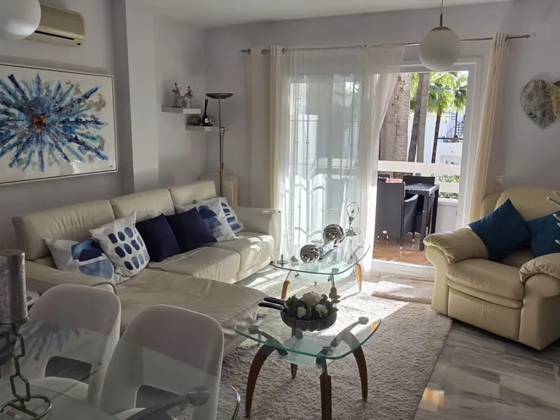 Apartment - Middle Floor Apartment в продаже в Mijas, Málaga. В доме 2 спален и 2 ванных комнат. Площадь дома 84 м²