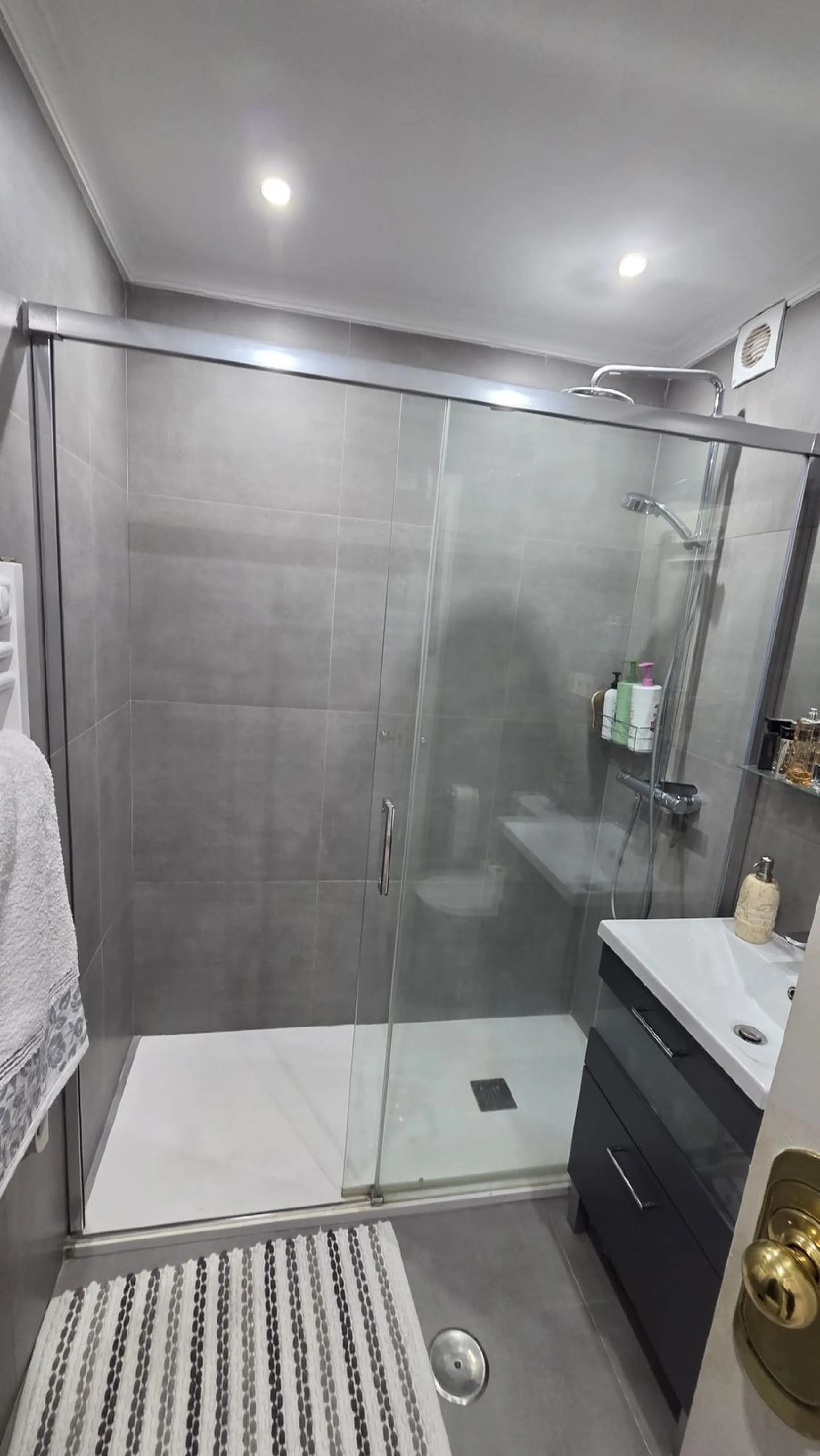 Apartment - Middle Floor Apartment в продаже в Mijas, Málaga. В доме 2 спален и 2 ванных комнат. Площадь дома 84 м²