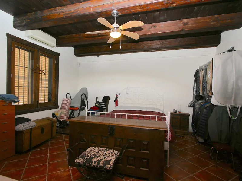 A rare opportunity to own a truly enchanting estate near the picturesque Mijas Pueblo. Set on an expansive 16,000 m² plot, this gated property offers breathtaking panoramic views surrounded by fruit trees, almond trees, and olive groves, creating a peacef