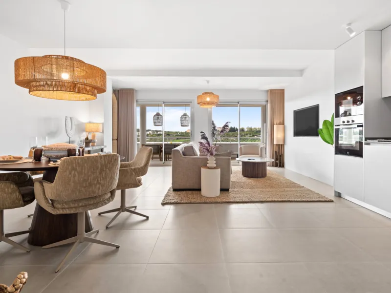 Discover contemporary Mediterranean living in this brand new 3-bedroom, 2-bathroom apartment, ideally located in the heart of the New Golden Mile between Marbella and Estepona.