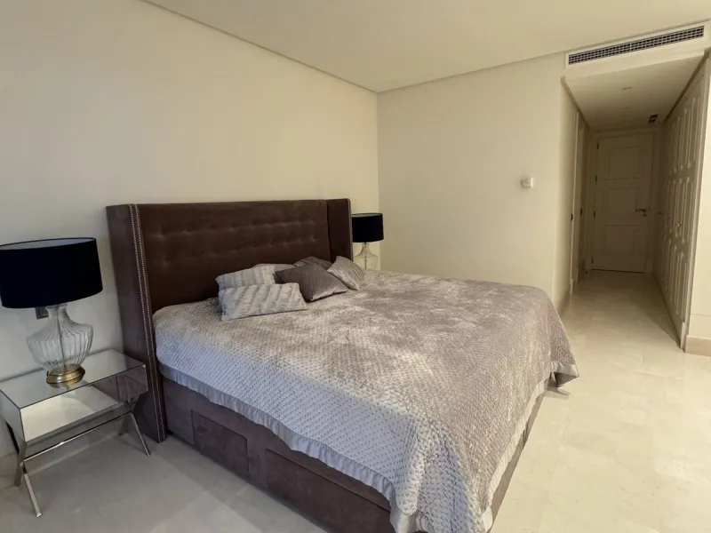 Apartment - Ground Floor Apartment в продаже в Estepona, Málaga. В доме 2 спален и 2 ванных комнат. Площадь дома 172 м²