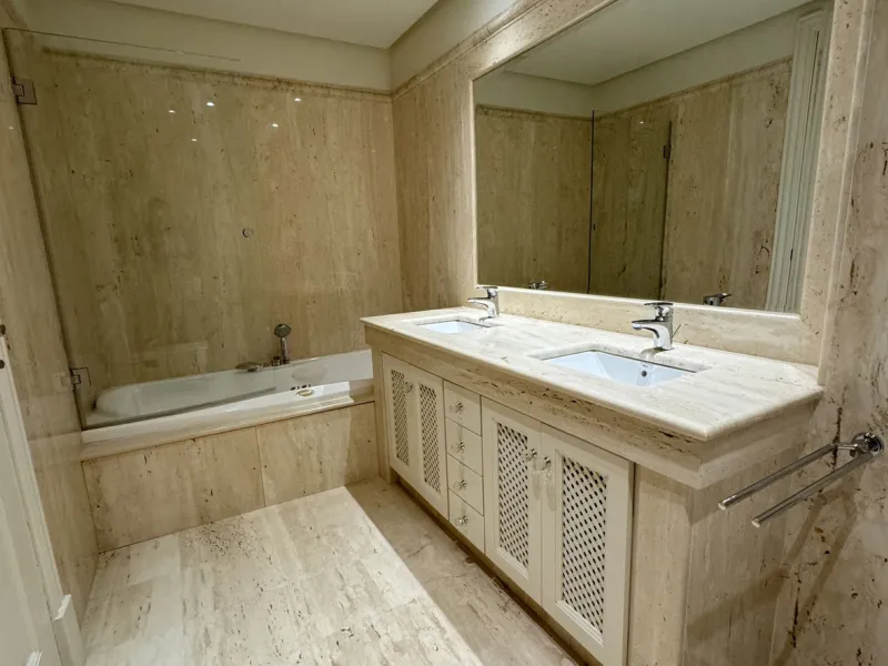 Apartment - Ground Floor Apartment в продаже в Estepona, Málaga. В доме 2 спален и 2 ванных комнат. Площадь дома 172 м²