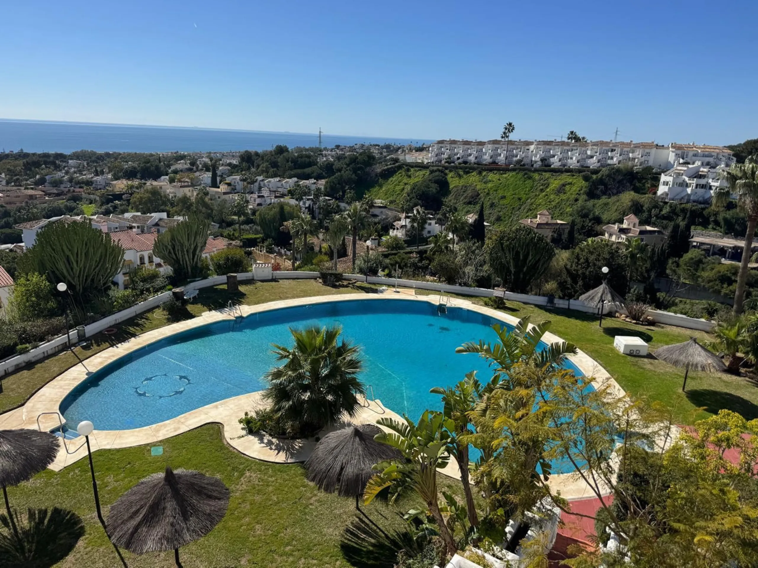 Apartment - Middle Floor Apartment в продаже в Mijas, Málaga. В доме 2 спален и 2 ванных комнат. Площадь дома 82 м²
