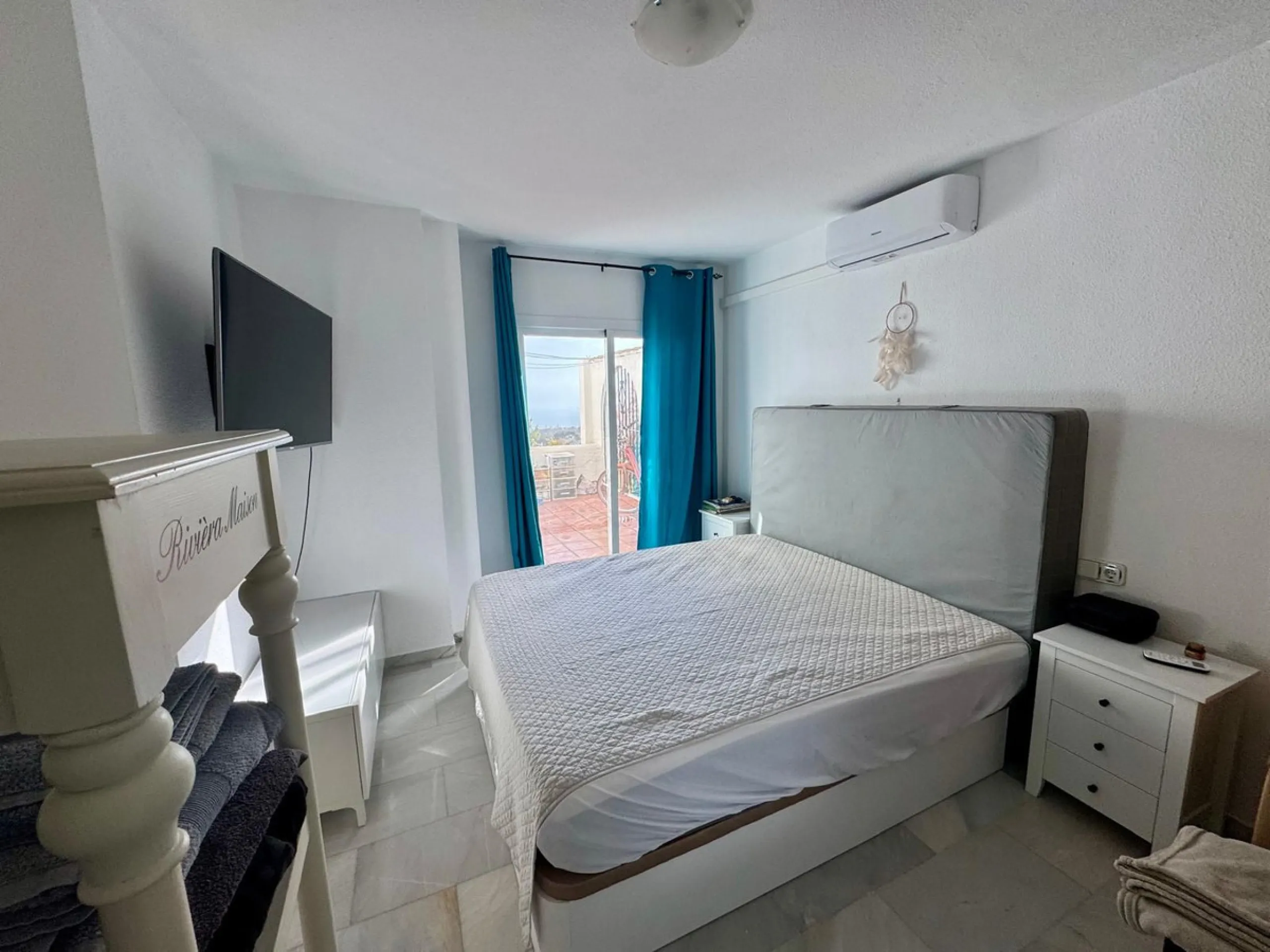 Apartment - Middle Floor Apartment в продаже в Mijas, Málaga. В доме 2 спален и 2 ванных комнат. Площадь дома 82 м²