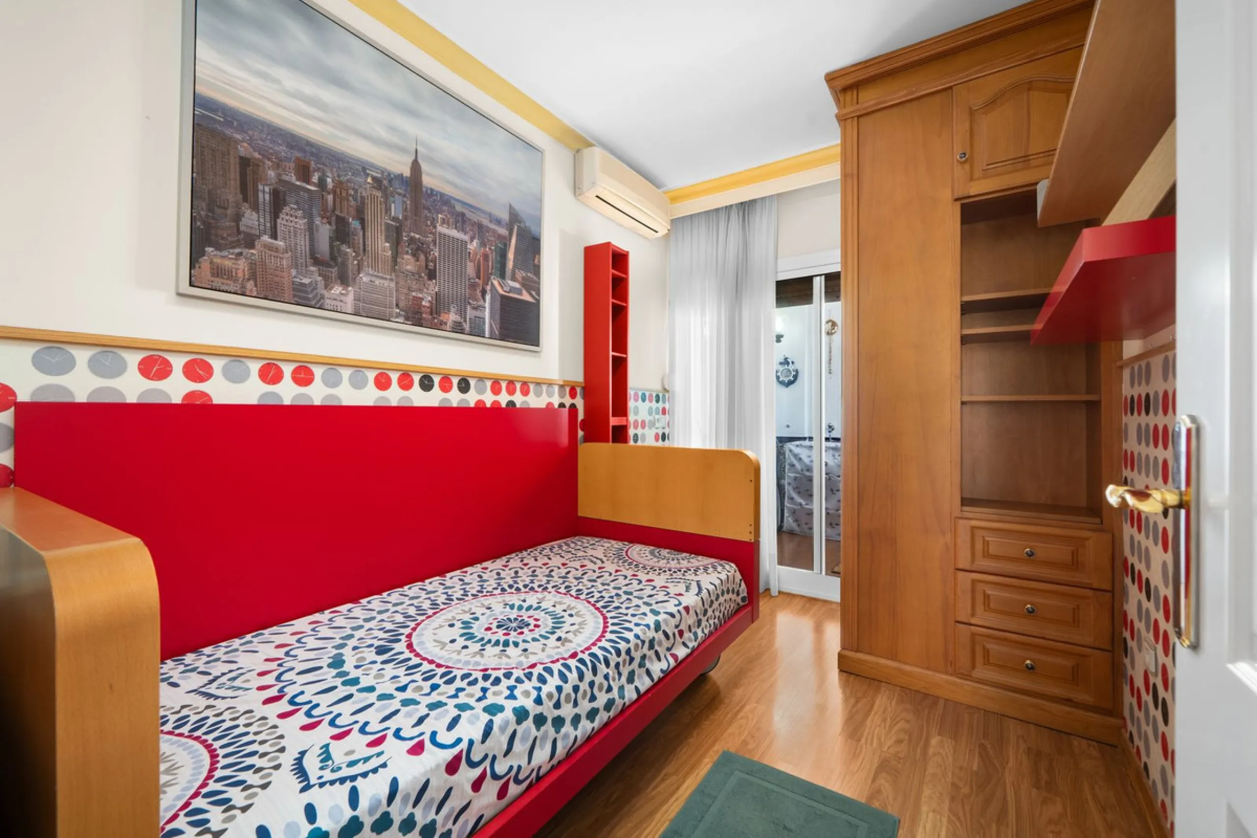 Spacious 3-Bedroom Apartment with Optional Double Private Parking and Storage Room in Mijas Costa, next to Fuengirola.