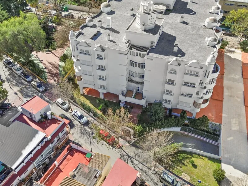 Spacious 3-Bedroom Apartment with Optional Double Private Parking and Storage Room in Mijas Costa, next to Fuengirola.