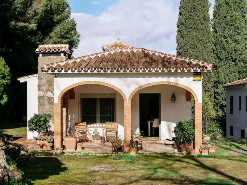 Exclusive Multi-Dwelling Estate in Alhaurín el Grande with 8,300 m² of Land, Private Well and High Investment Potential