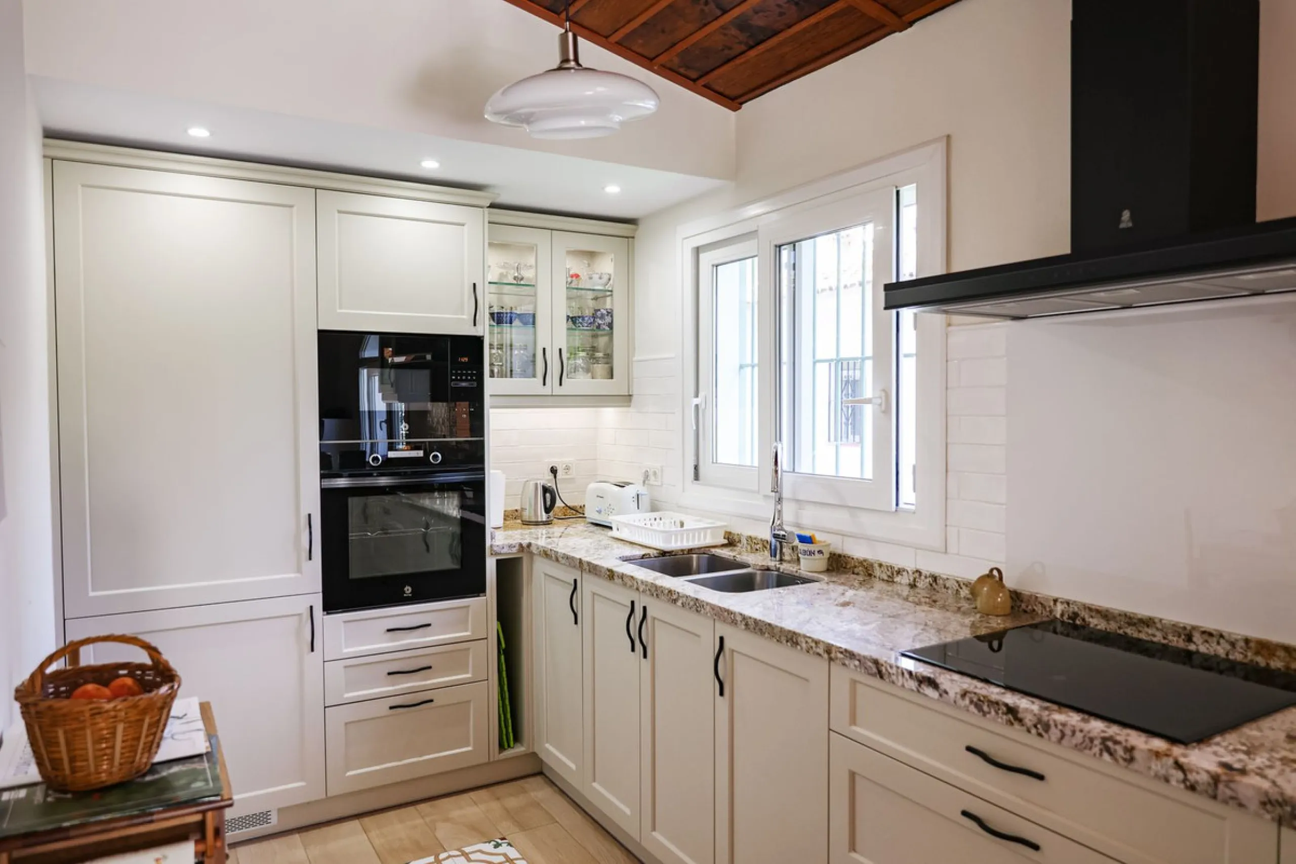 Exclusive Multi-Dwelling Estate in Alhaurín el Grande with 8,300 m² of Land, Private Well and High Investment Potential