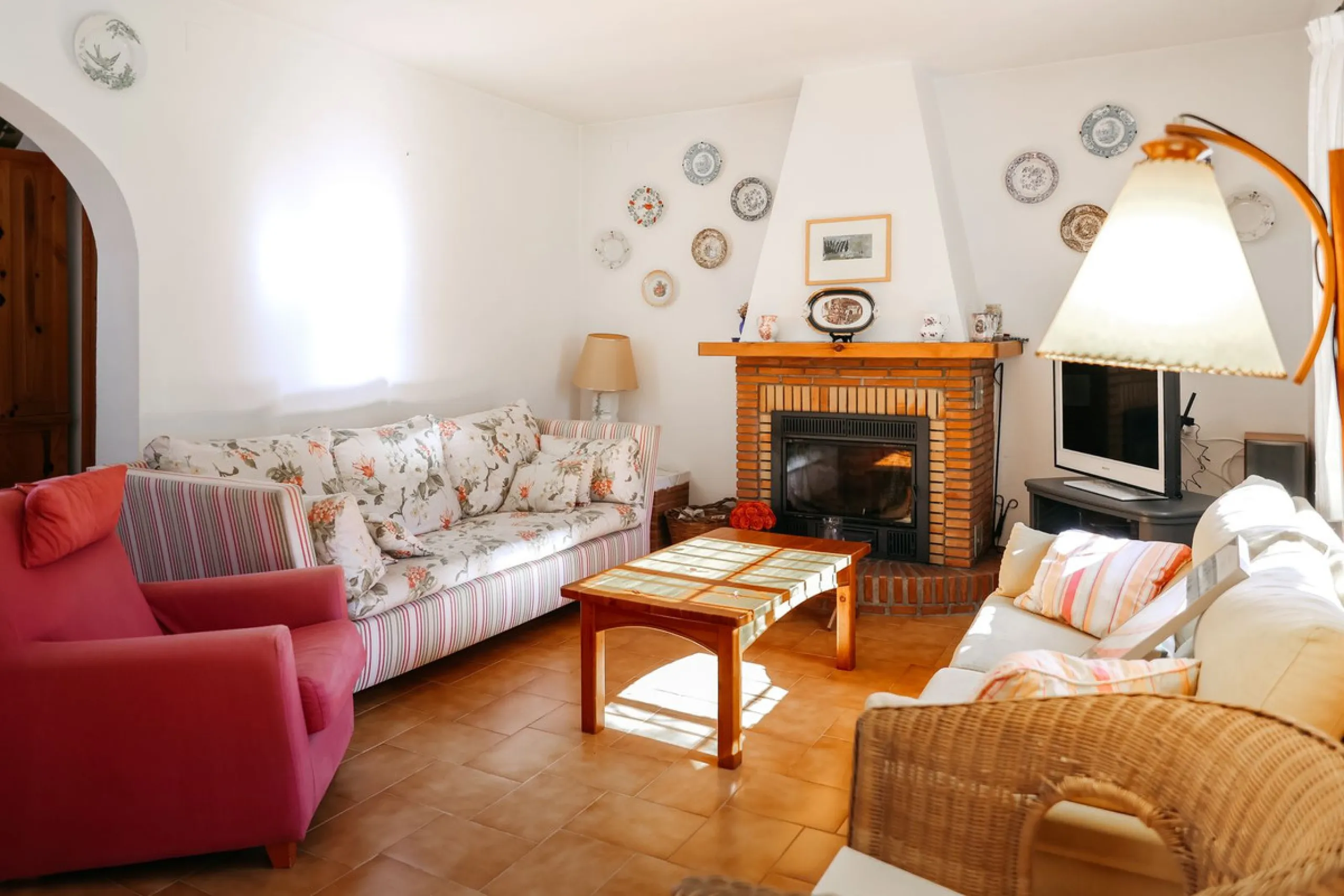 Exclusive Multi-Dwelling Estate in Alhaurín el Grande with 8,300 m² of Land, Private Well and High Investment Potential