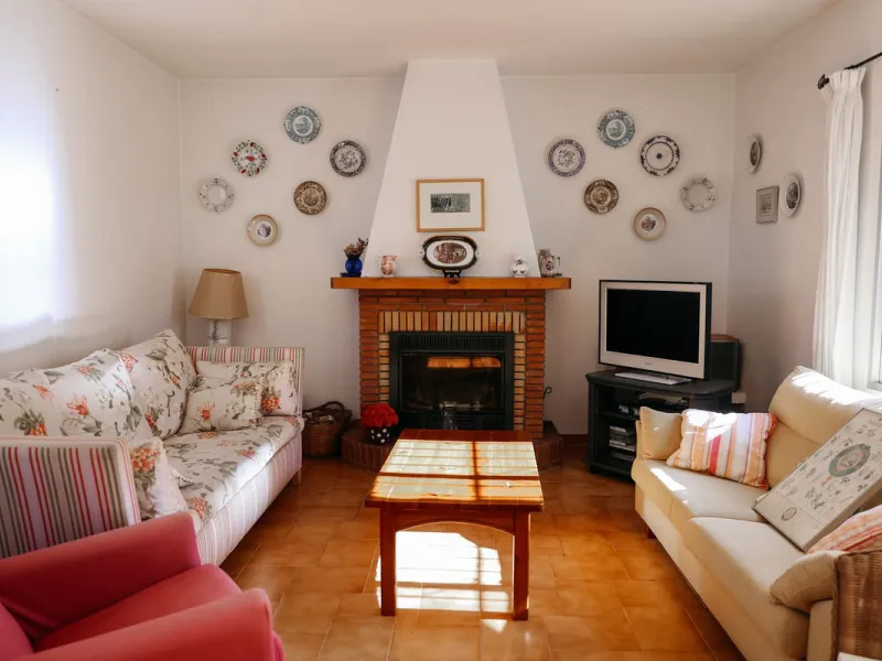 Exclusive Multi-Dwelling Estate in Alhaurín el Grande with 8,300 m² of Land, Private Well and High Investment Potential