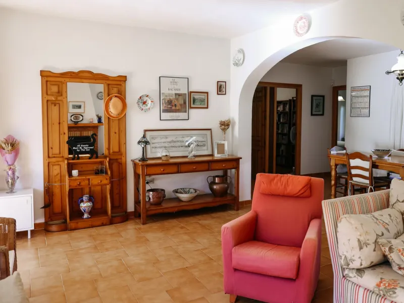 Exclusive Multi-Dwelling Estate in Alhaurín el Grande with 8,300 m² of Land, Private Well and High Investment Potential