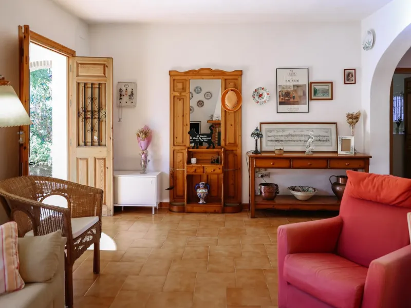 Exclusive Multi-Dwelling Estate in Alhaurín el Grande with 8,300 m² of Land, Private Well and High Investment Potential