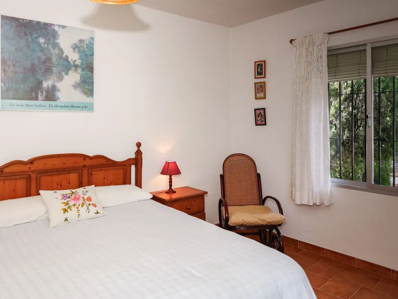 Exclusive Multi-Dwelling Estate in Alhaurín el Grande with 8,300 m² of Land, Private Well and High Investment Potential