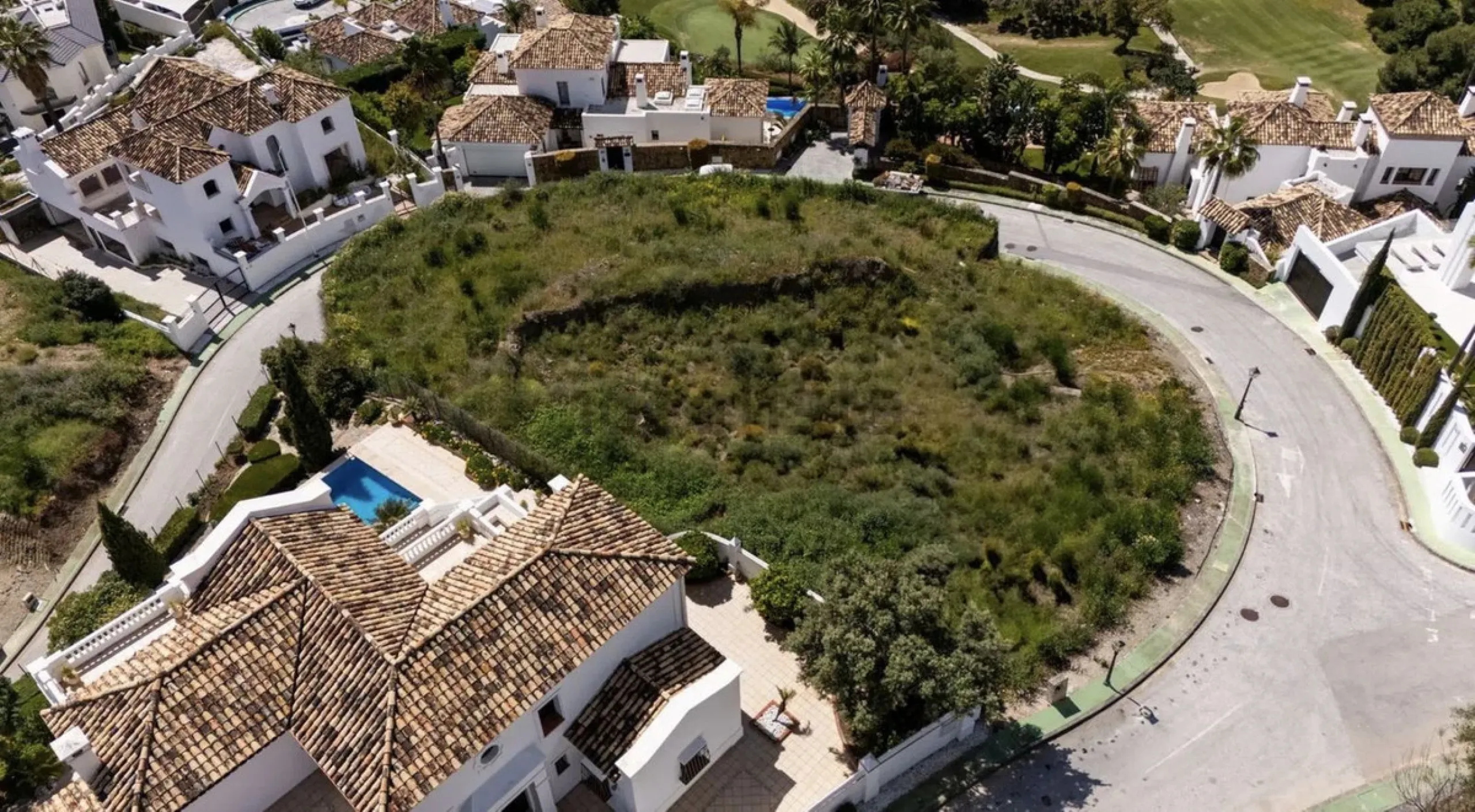 Plot - Residential Plot в продаже в Benahavís, Málaga. Площадь участка 1573 м²