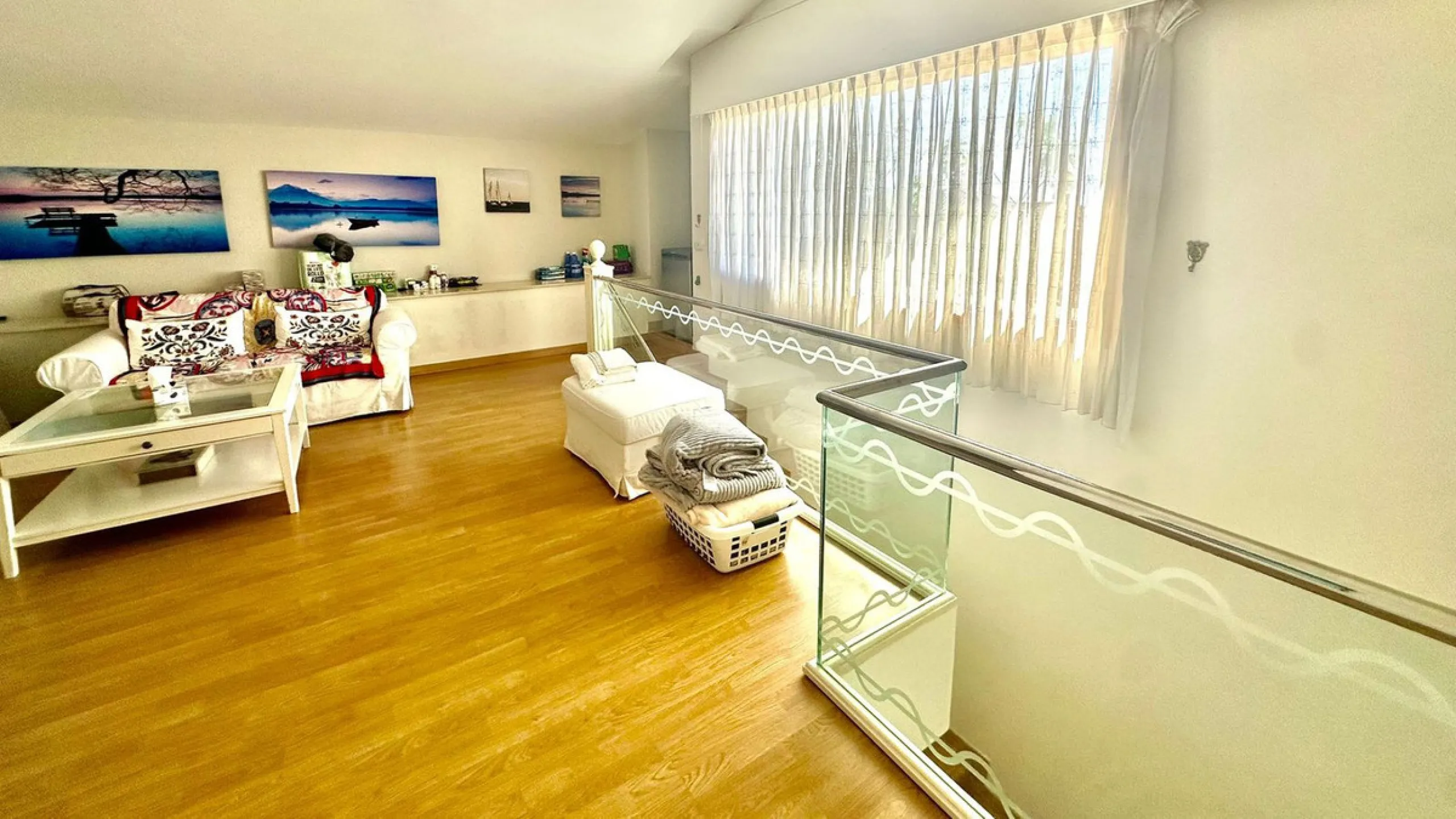 Attention investors/developers. Exclusive property in a privileged location that makes it unique on the market, just 200 metres from Puerto Banús.