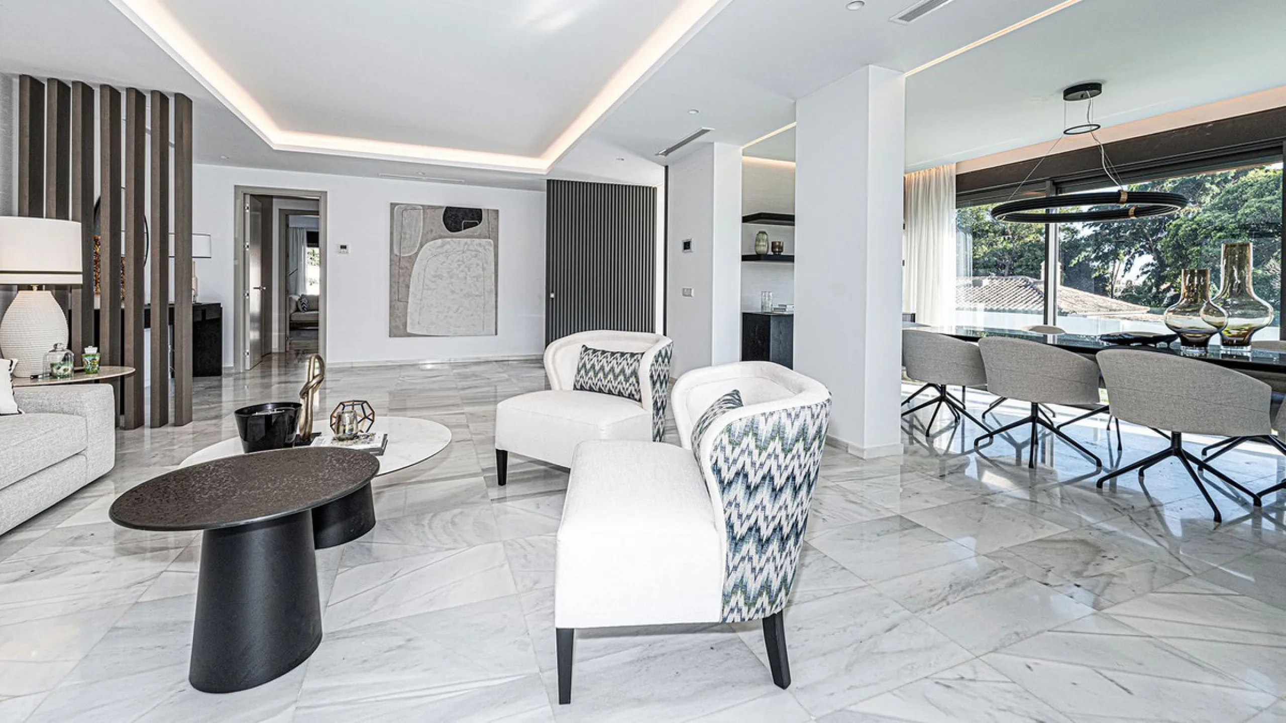 Modern, brand-new luxury villa in the heart of Marbella, located in the exclusive residential area of ​​La Merced.