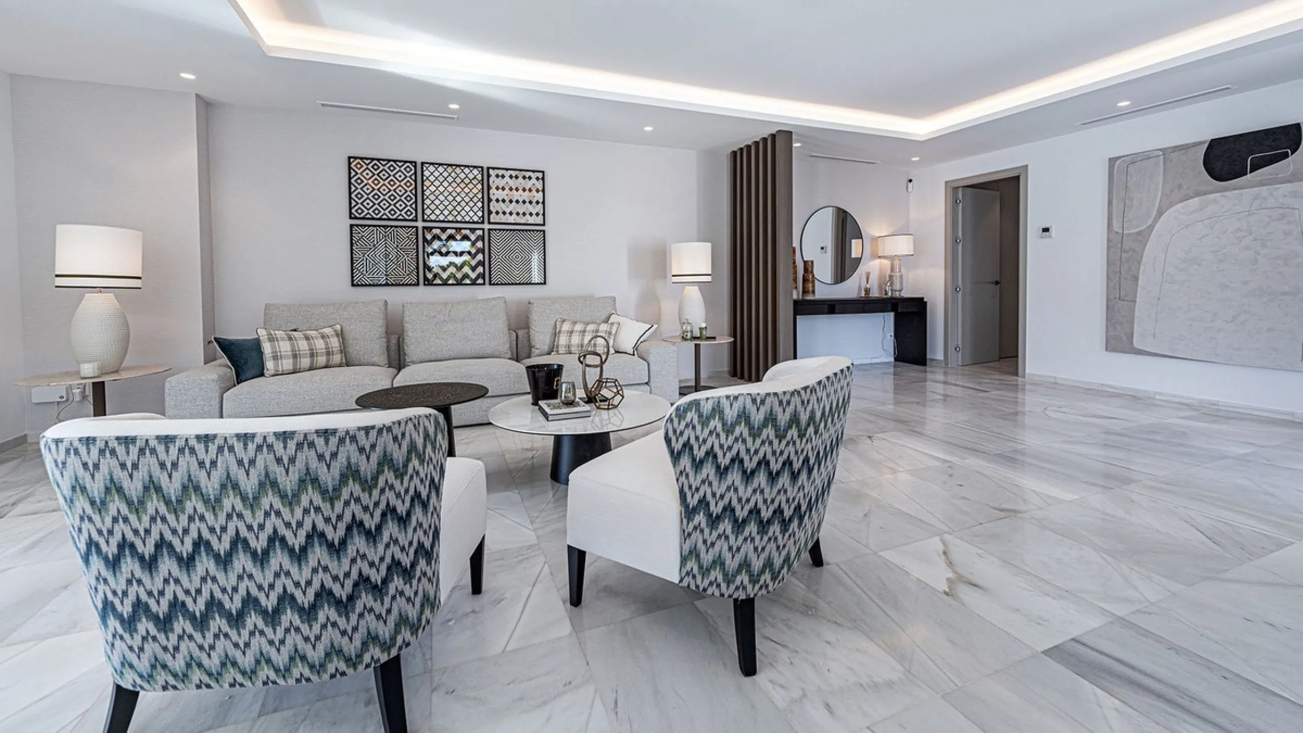 Modern, brand-new luxury villa in the heart of Marbella, located in the exclusive residential area of ​​La Merced.