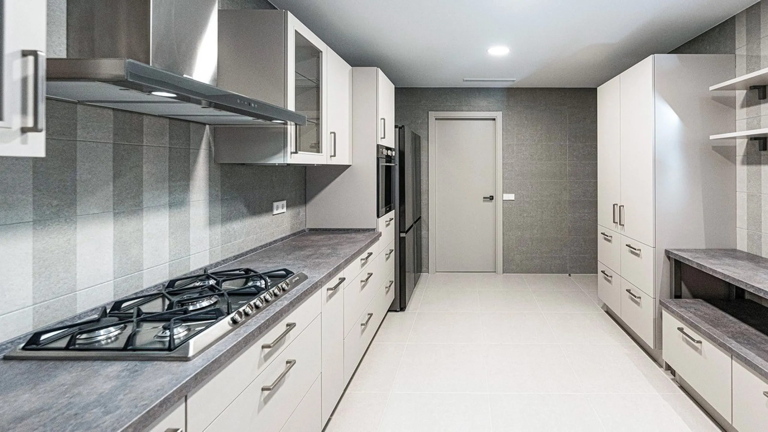 Modern, brand-new luxury villa in the heart of Marbella, located in the exclusive residential area of ​​La Merced.