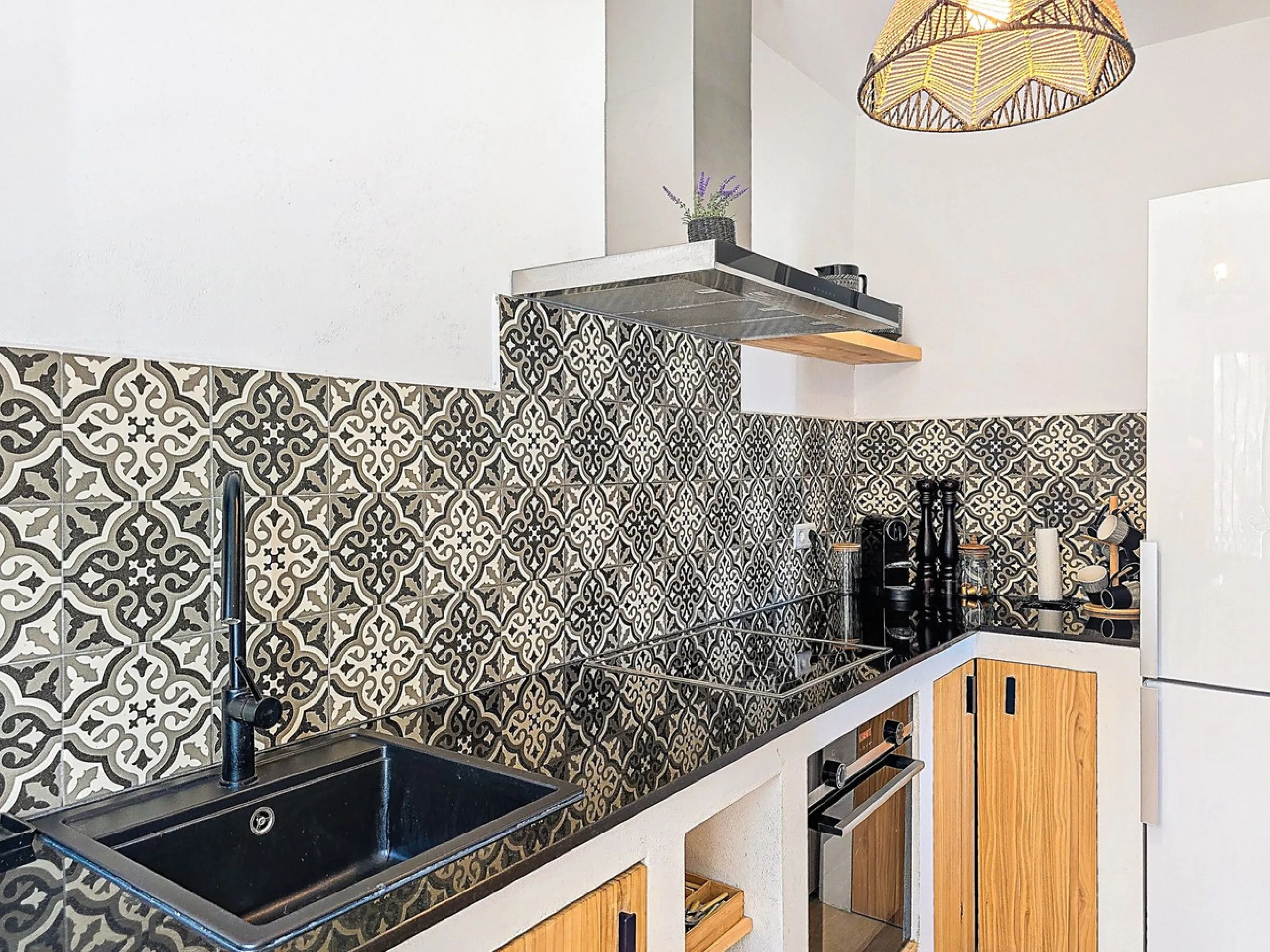 House - Detached Villa в продаже в Arenas, Málaga. В доме 3 спален и 2 ванных комнат. Площадь дома 94 м². Площадь участка 9305 м²