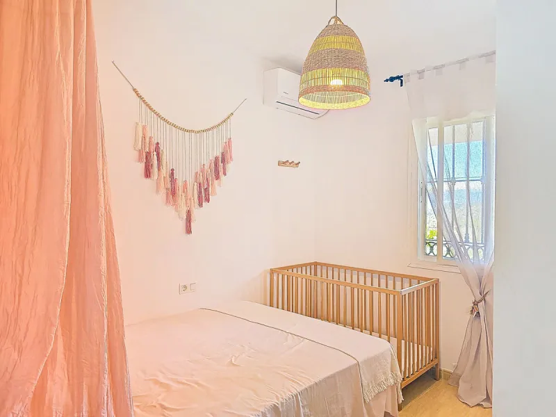House - Detached Villa в продаже в Arenas, Málaga. В доме 3 спален и 2 ванных комнат. Площадь дома 94 м². Площадь участка 9305 м²