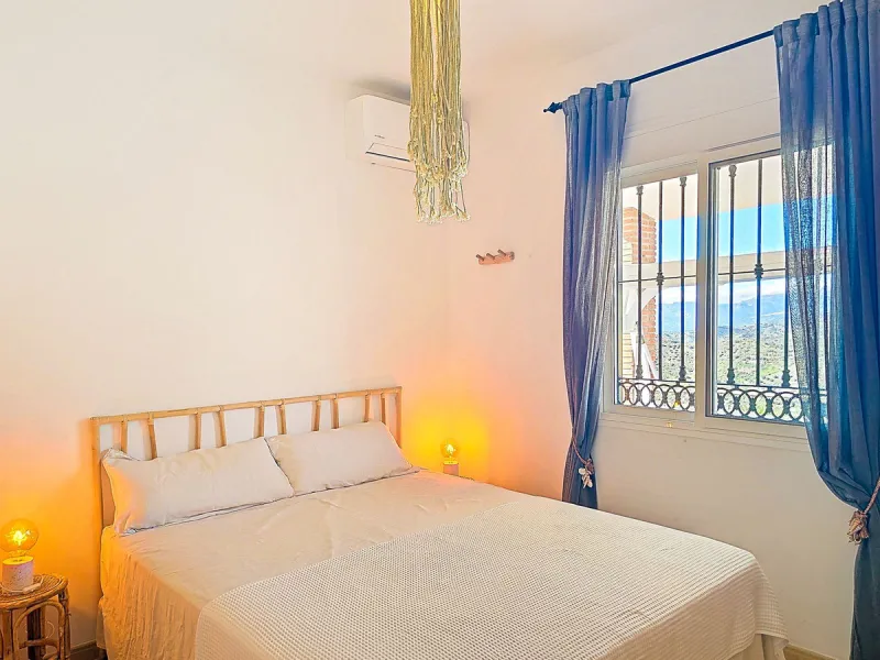 House - Detached Villa в продаже в Arenas, Málaga. В доме 3 спален и 2 ванных комнат. Площадь дома 94 м². Площадь участка 9305 м²