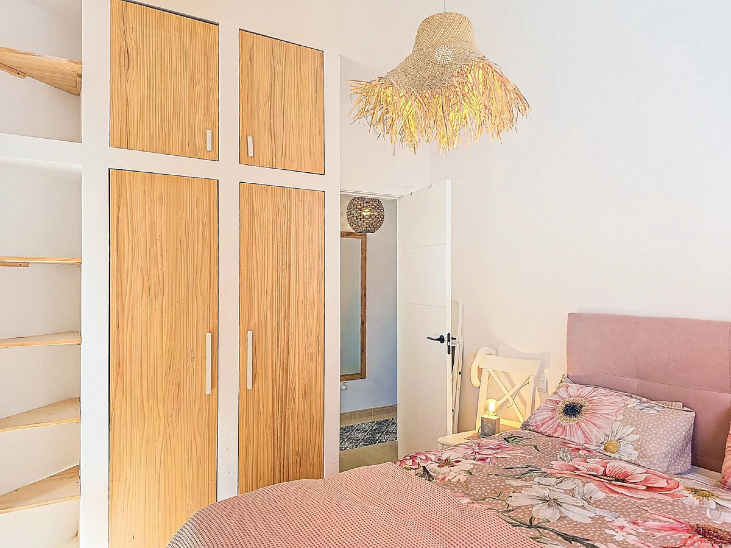 House - Detached Villa в продаже в Arenas, Málaga. В доме 3 спален и 2 ванных комнат. Площадь дома 94 м². Площадь участка 9305 м²