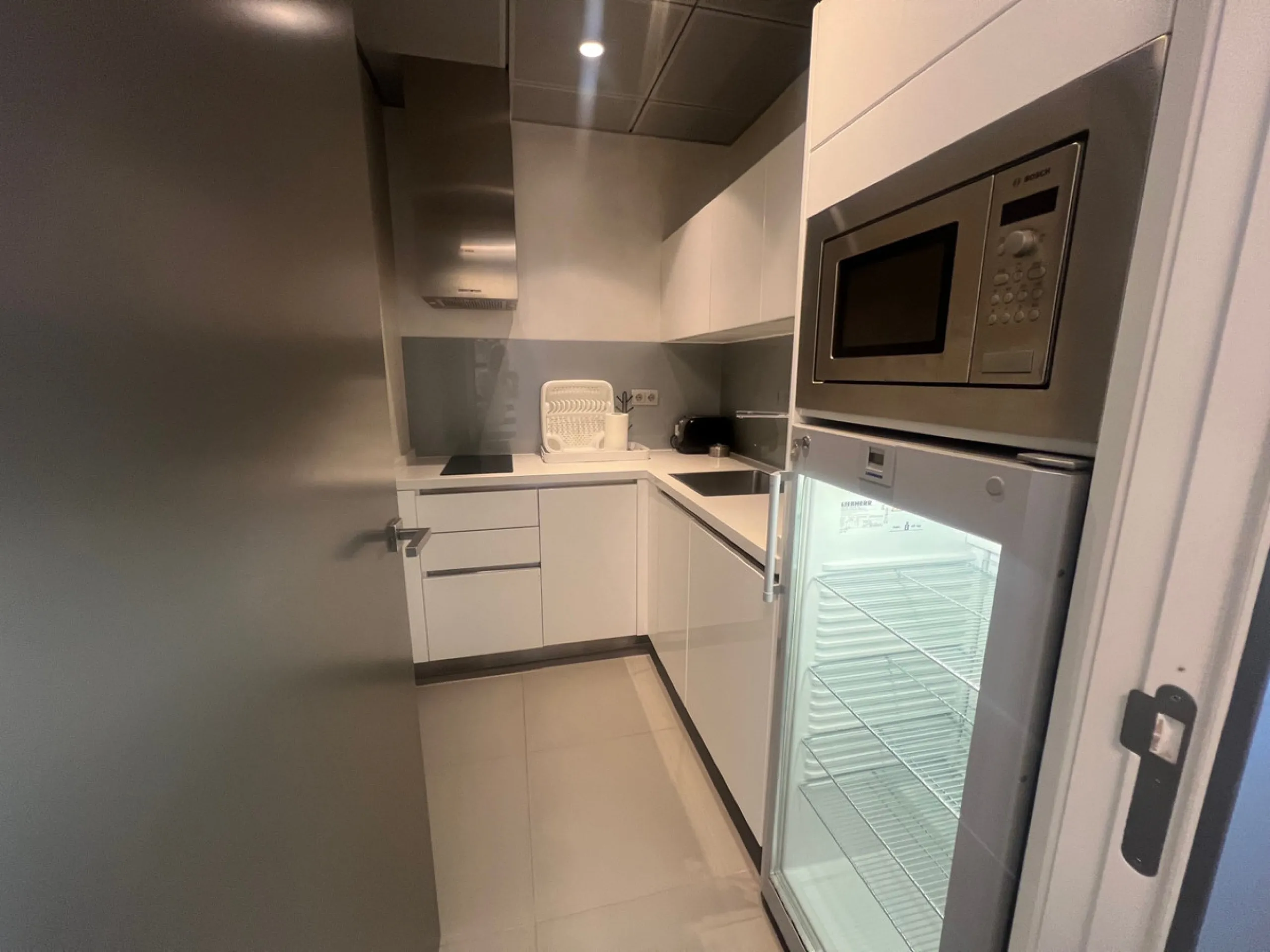 Commercial - Office в продаже в Marbella, Málaga. Площадь дома 150 м²