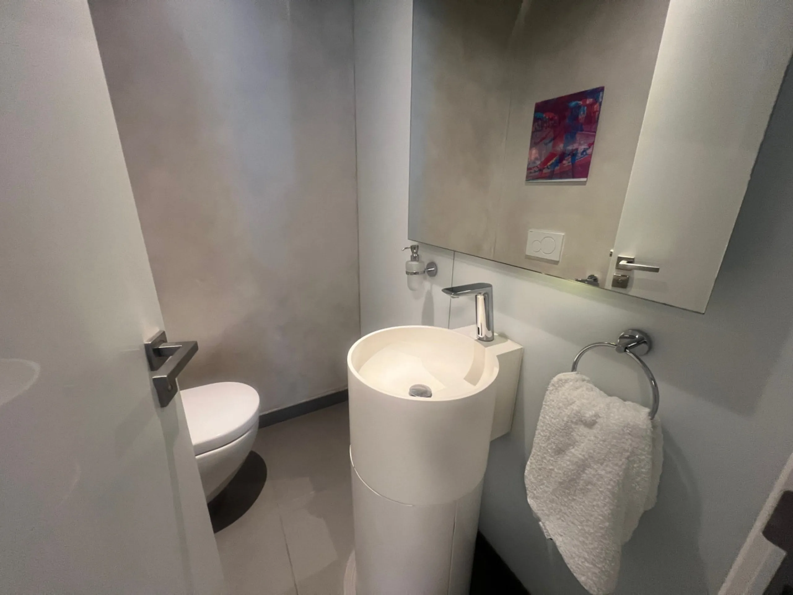 Commercial - Office в продаже в Marbella, Málaga. Площадь дома 150 м²