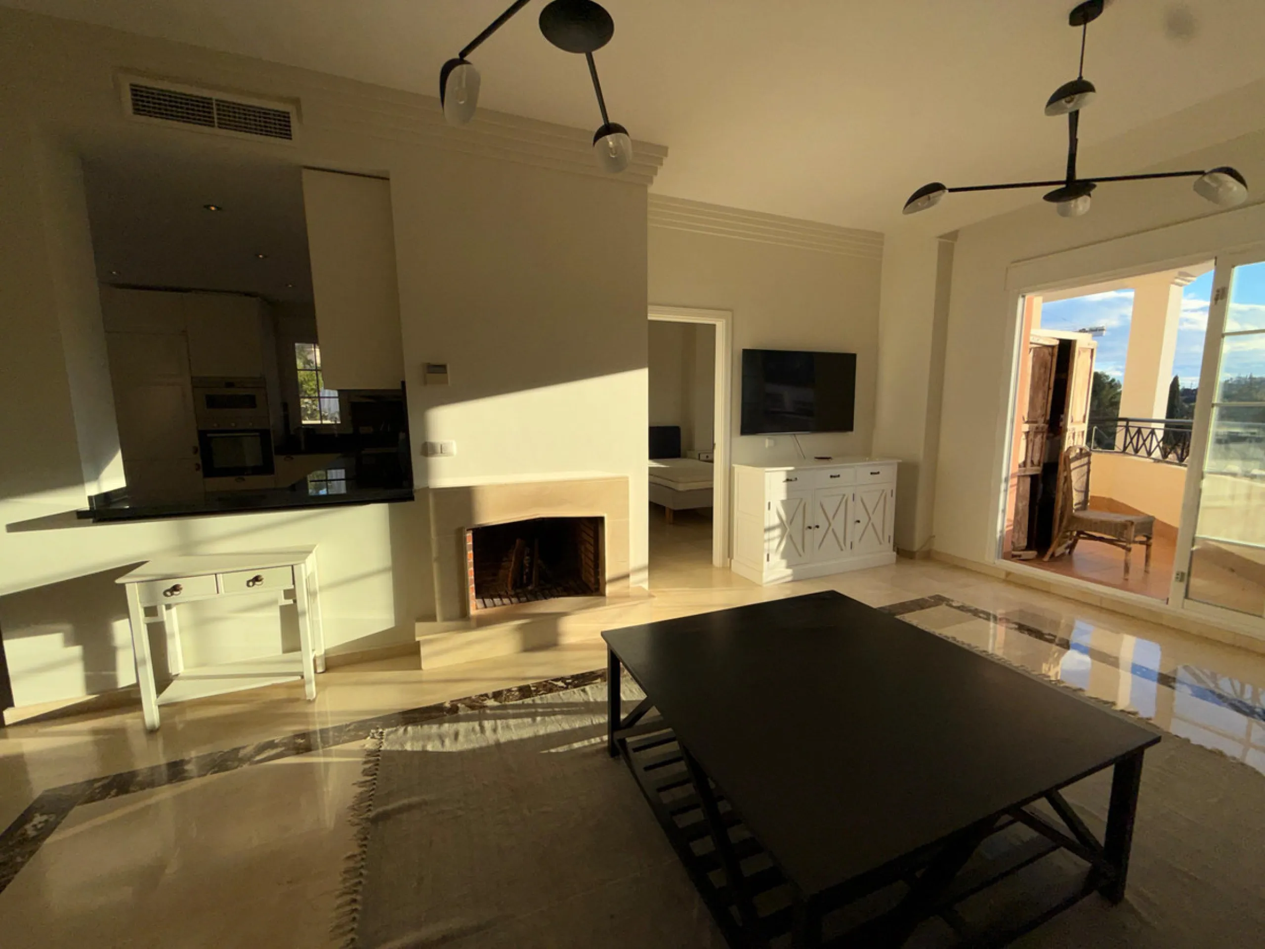 Apartment - Penthouse Duplex в продаже в Marbella, Málaga. В доме 4 спален и 3 ванных комнат. Площадь дома 188 м²
