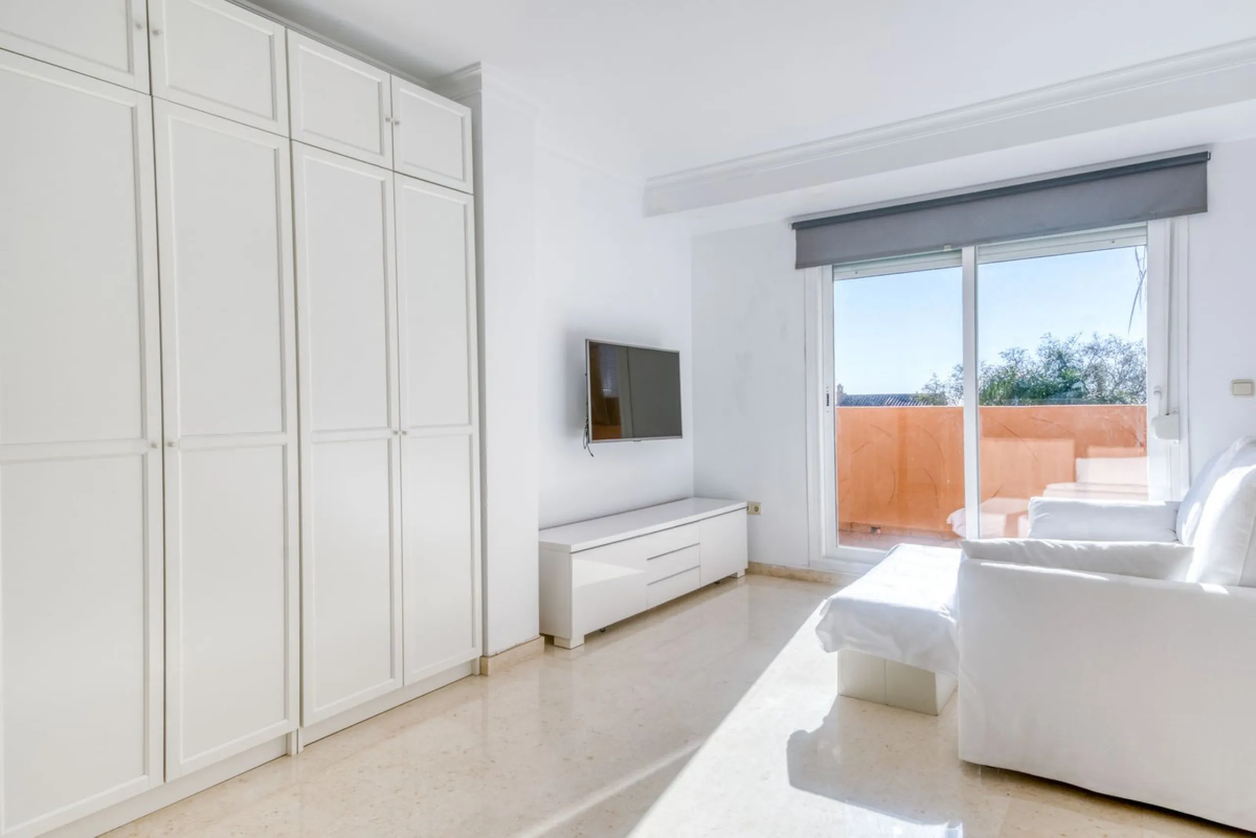 Sea View Apartment in Elviria | Los Lagos de Santa María Golf, Marbella East